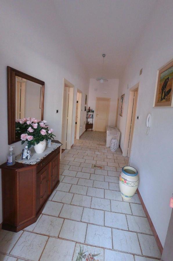 Ferienwohnung Casa A&M 2 Onifai Exterior foto